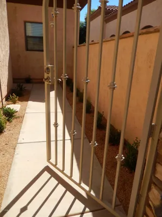 Image 3 - 369 North Lakeview Boulevard, Chandler, AZ 85225, USA - Townhouse for rent