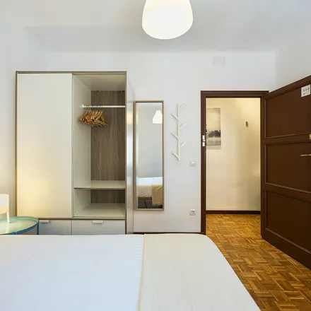 Image 5 - Calle de Alonso Núñez, 18, 28039 Madrid, Spain - Apartment for rent