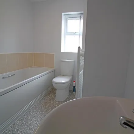 Image 7 - Imperial Way, Willowdown, Bridgwater Without, TA6 4RW, United Kingdom - Duplex for rent