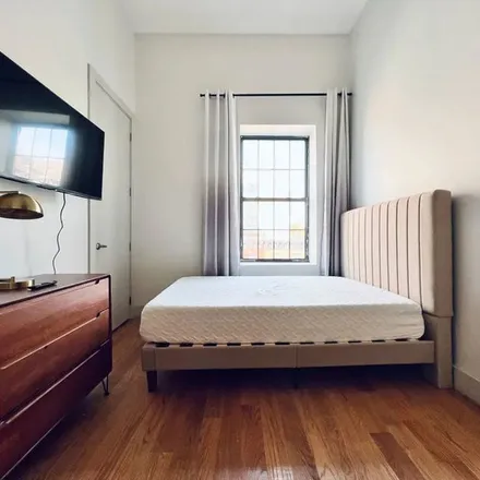 Rent this 6 bed apartment on 39 Graham Avenue in New York, NY 11206