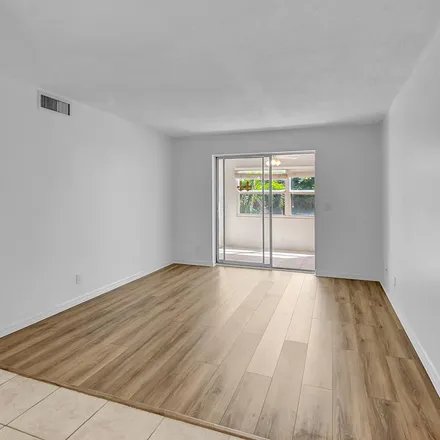 Image 3 - 220 26th Avenue Northeast, Boynton Beach, FL 33435, USA - Apartment for rent