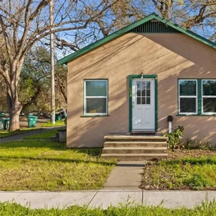 Buy this 2 bed house on 906 Hazel Street in Chico, CA 95928