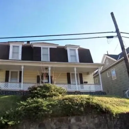 Buy this 4 bed house on 1057 Highland Avenue in Bluefield, WV 24701