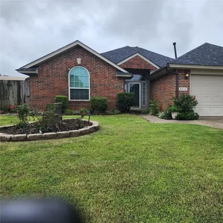 Rent this 3 bed house on 3220 Dove Crossing Drive in Norman, OK 73072
