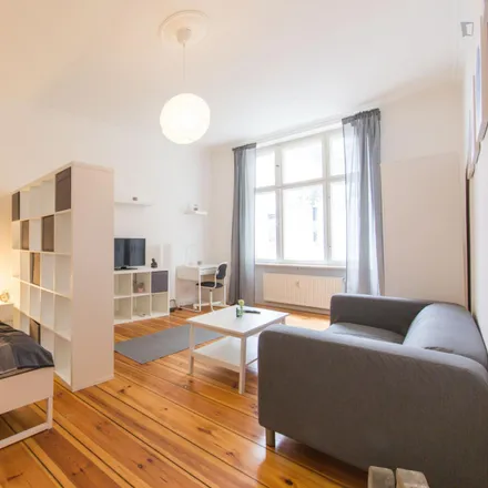 Rent this studio apartment on Boxi Spätshop in Boxhagener Straße, 10245 Berlin