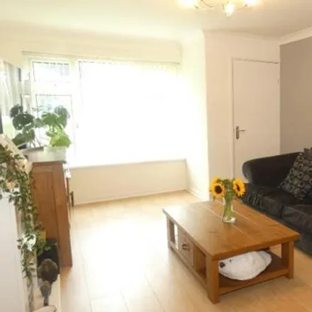 Image 3 - 93 Allerton Grange Way, Leeds, LS17 6LP, United Kingdom - Townhouse for rent