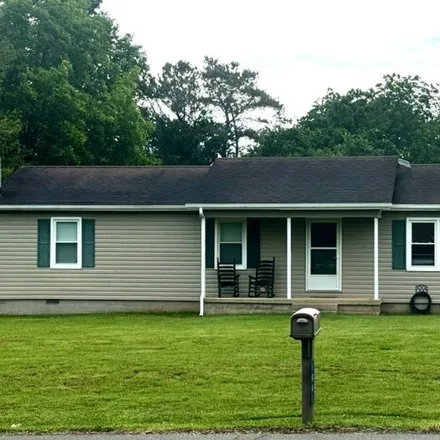 Buy this 3 bed house on 3443 Lynchburg Rd in Winchester, Tennessee