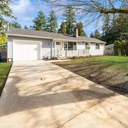 Buy this 4 bed house on 3142 Southeast 116th Avenue in Portland, OR 97266