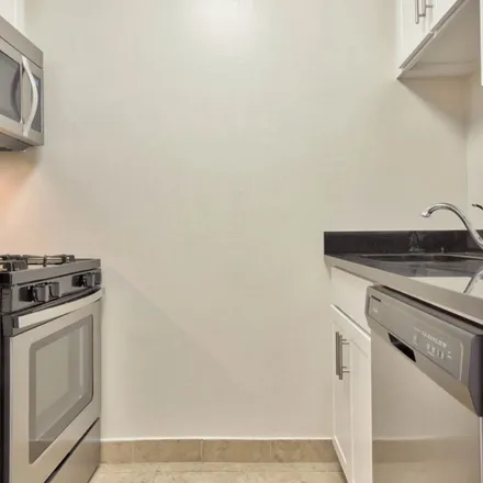 Rent this 2 bed apartment on Brick-Run in Columbus Avenue, New York