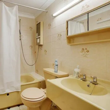 Image 7 - St Ives Gardens, Bournemouth, BH2 6NS, United Kingdom - Apartment for sale