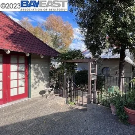 Image 2 - 4016 Ridge St, Fair Oaks, California, 95628 - House for sale