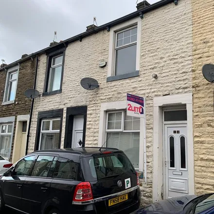 Image 4 - Randall Street, Burnley, BB10 1SP, United Kingdom - Townhouse for rent