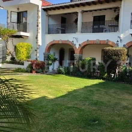 Buy this 7 bed house on Calle de la Pradera in Tlaltenango, 62166 Cuernavaca