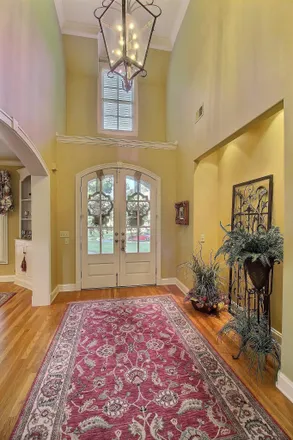 Image 3 - 10058 Bentwood Creek Drive, Collierville, TN 38017, USA - House for sale