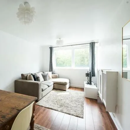 Buy this 1 bed apartment on 40 St Luke's Road in London, W11 1AX