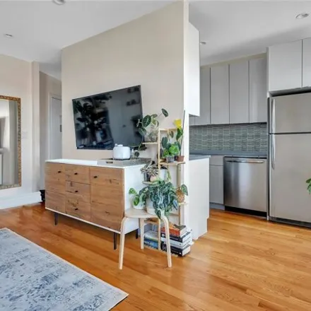 Image 4 - 142-46 Sanford Avenue, New York, NY 11355, USA - Condo for sale