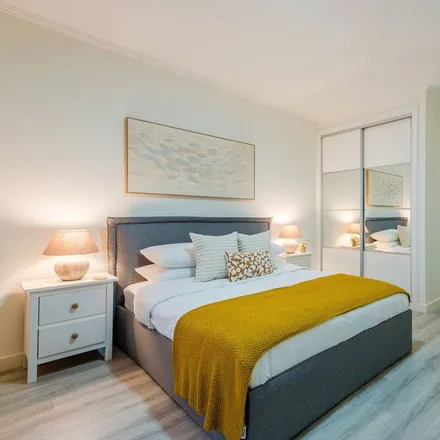 Rent this 3 bed apartment on 1170-055 Distrito da Guarda