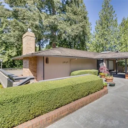 Buy this 5 bed house on 87th Avenue Northeast in Clyde Hill, King County