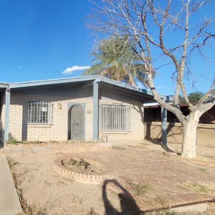 Buy this 3 bed house on 5123 South Fremont Avenue in Tucson, AZ 85706