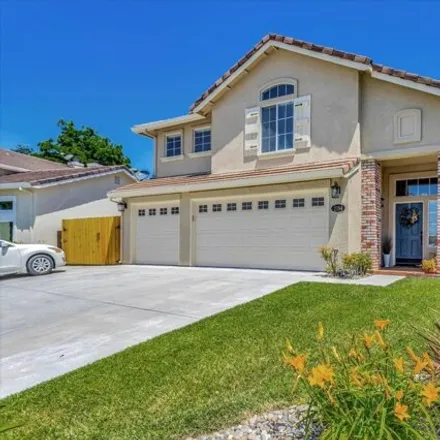 Buy this 5 bed house on 2198 Beachwood Court in Hollister, CA 95023