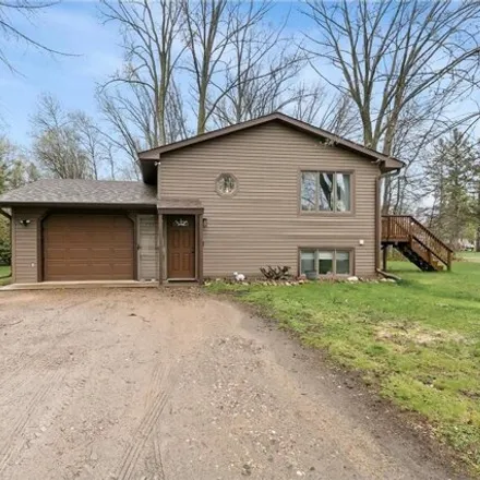Buy this 3 bed house on 380 5th Avenue Northwest in Maple Leaf Court, Little Falls