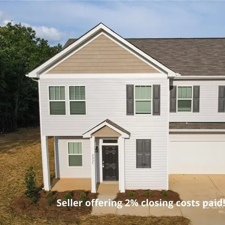 Buy this 3 bed house on 2225 Pinnacle View Drive in Gaston County, NC 28086