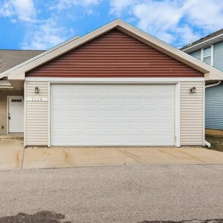 Buy this 2 bed condo on 5121 Merwood Lane in Madison, WI 53718