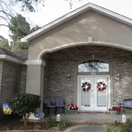 Buy this 4 bed house on 105 Live Oak Court in Crestview, FL 32593