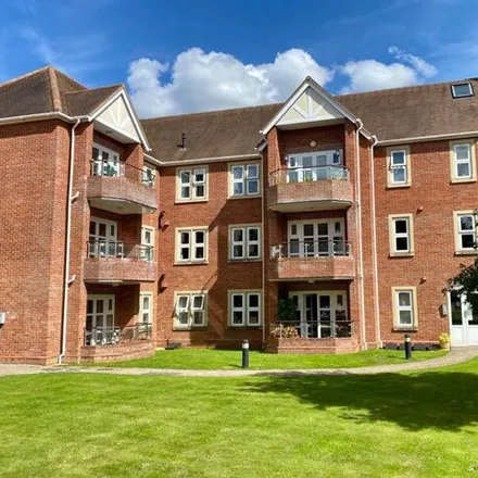 Buy this 3 bed apartment on Ruckhall Lane in Clehonger, HR2 9SA