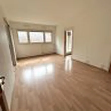 Rent this 2 bed apartment on 14 Place de la Fraternité in 78280 Guyancourt, France