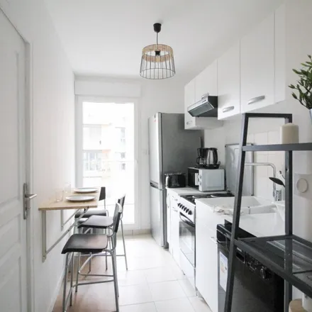 Image 4 - Résidence Amadeus - Bâtiment C, 27 Rue Mozart, 92110 Clichy, France - Apartment for rent