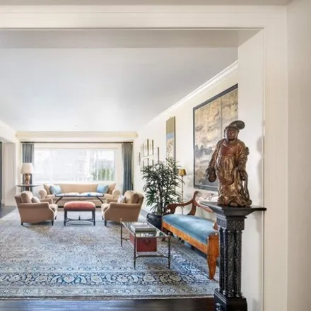 Image 1 - 10 East 70th Street, New York, NY 10021, USA - Apartment for sale