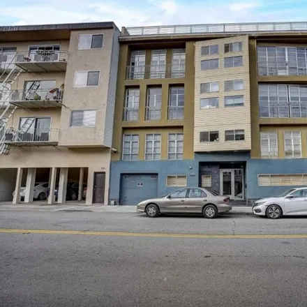 Buy this 3 bed condo on 850 Corbett Avenue in San Francisco, CA 94131