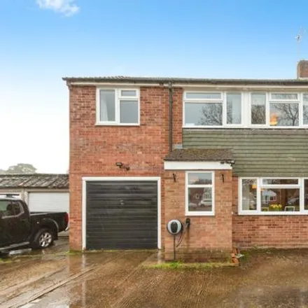 Buy this 4 bed house on Regent Close in Fleet, GU51 3NS