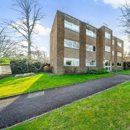Buy this 2 bed apartment on Holy Trinity School in Kewferry Road, London