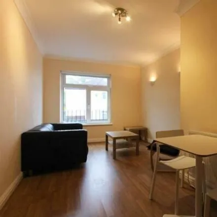Rent this 1 bed room on Newport Road in Cardiff, CF24 1DN