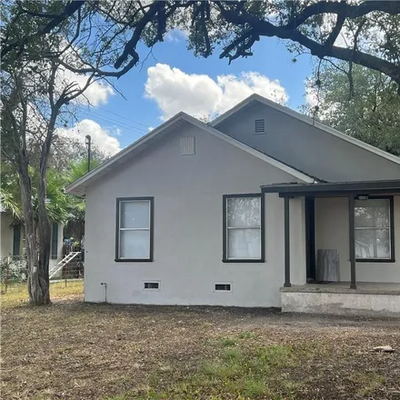 Buy this 2 bed house on 804 North Johnson Street in Alice, TX 78332