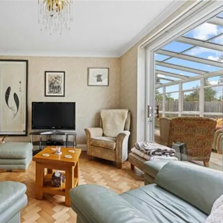 Image 5 - Champneys Close, London, SM2 7BP, United Kingdom - House for sale