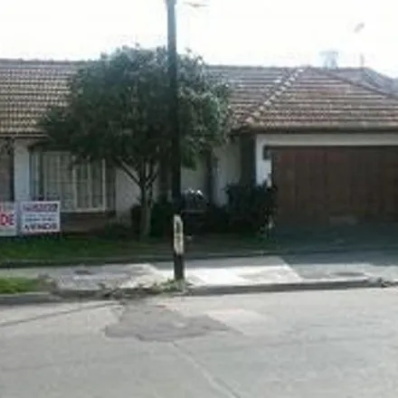 Buy this 3 bed house on Saavedra 370 in Quilmes Este, Quilmes