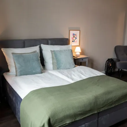 Rent this 2 bed apartment on Außer der Schleifmühle 82 in 28203 Bremen, Germany