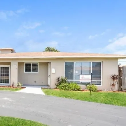 Image 1 - 7021 Southwest 16th Street, Pembroke Pines, FL 33023, USA - House for sale