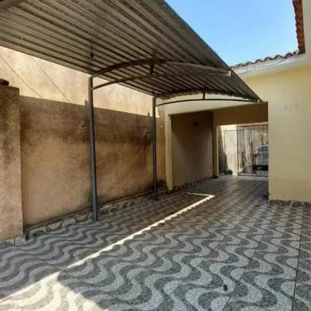 Buy this 3 bed house on Rua Pontes e Lacerda in Boa Esperança, Cuiabá - MT