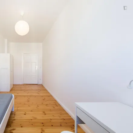 Rent this 7 bed room on Immanuelkirchstraße 17 in 10405 Berlin, Germany