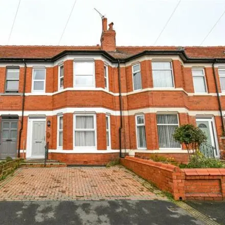 Buy this 3 bed townhouse on 19 Groveside in West Kirby, CH48 0QS