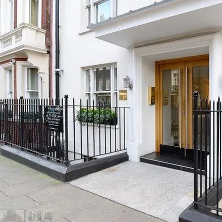 Image 3 - 39 Hill Street, London, W1J 5LX, United Kingdom - Townhouse for rent