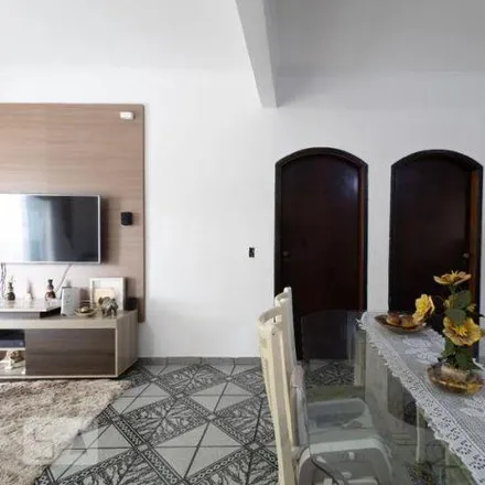 Rent this 4 bed house on Rua São Marino in Vila Formosa, São Paulo - SP