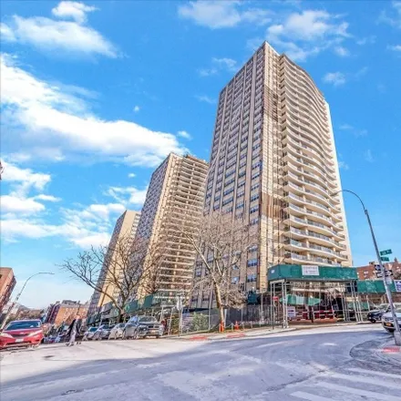 Image 2 - 66-37 102nd Street, New York, NY 11375, USA - Condo for sale
