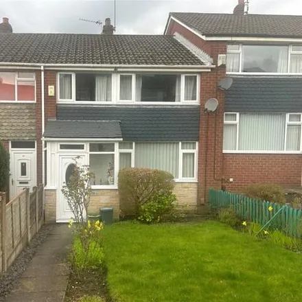 Buy this 3 bed townhouse on Holly Grove in Oldham, Greater Manchester