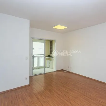 Rent this 2 bed apartment on Rua Conde Juliano in Vila América, Santo André - SP