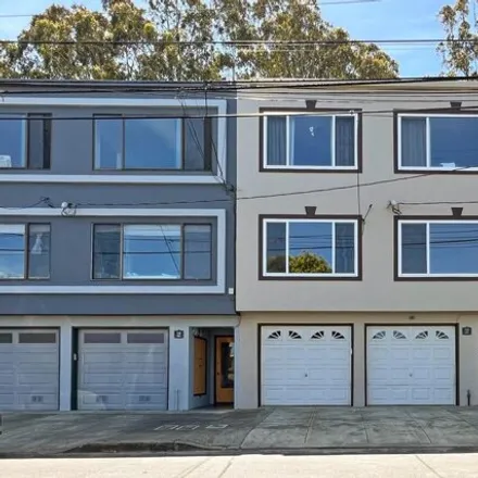 Buy this 4 bed house on 771 Templeton Ave in Daly City, California